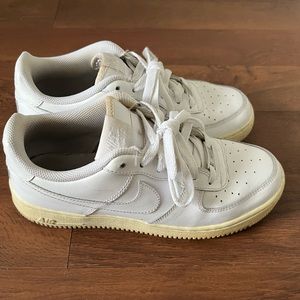 Kids Nike Air Force Ones Size 7